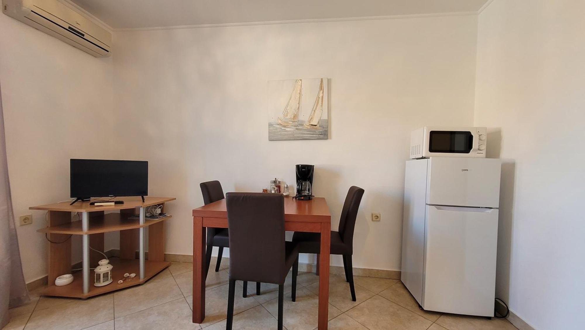 Apartments Adriana Omisalj Luaran gambar